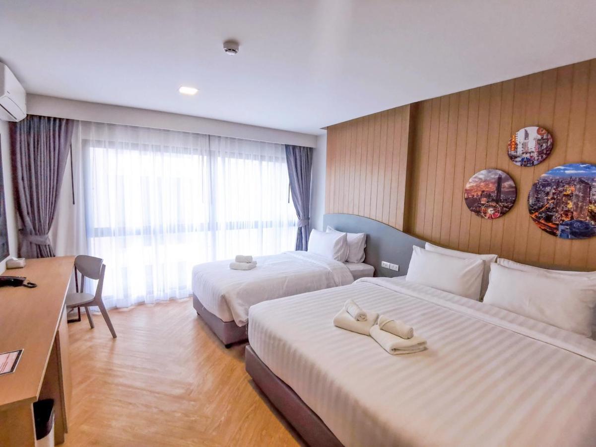 RICO Hotel Ratchadapisek 32 Bangkok Buitenkant foto