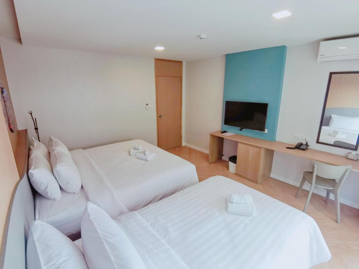 RICO Hotel Ratchadapisek 32 Bangkok Buitenkant foto