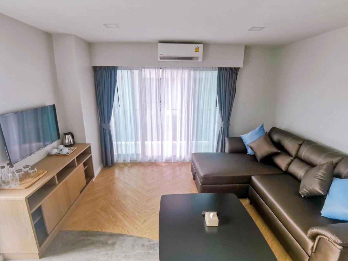 RICO Hotel Ratchadapisek 32 Bangkok Buitenkant foto