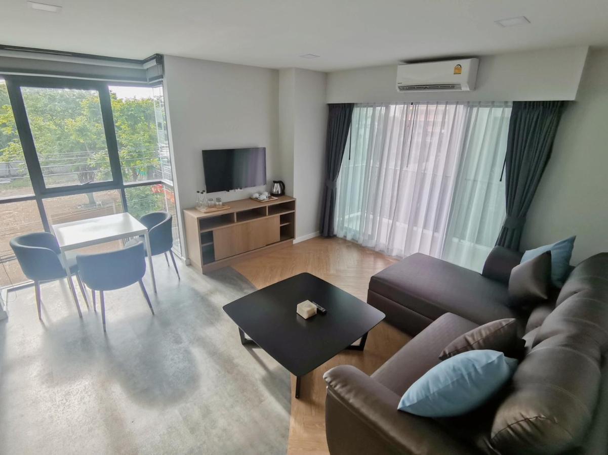 RICO Hotel Ratchadapisek 32 Bangkok Buitenkant foto