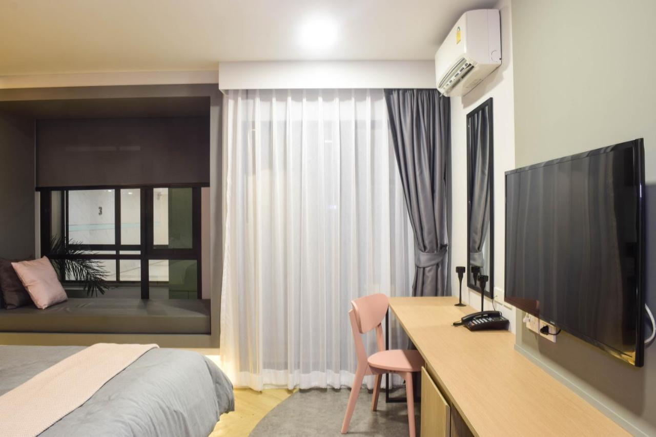 RICO Hotel Ratchadapisek 32 Bangkok Buitenkant foto